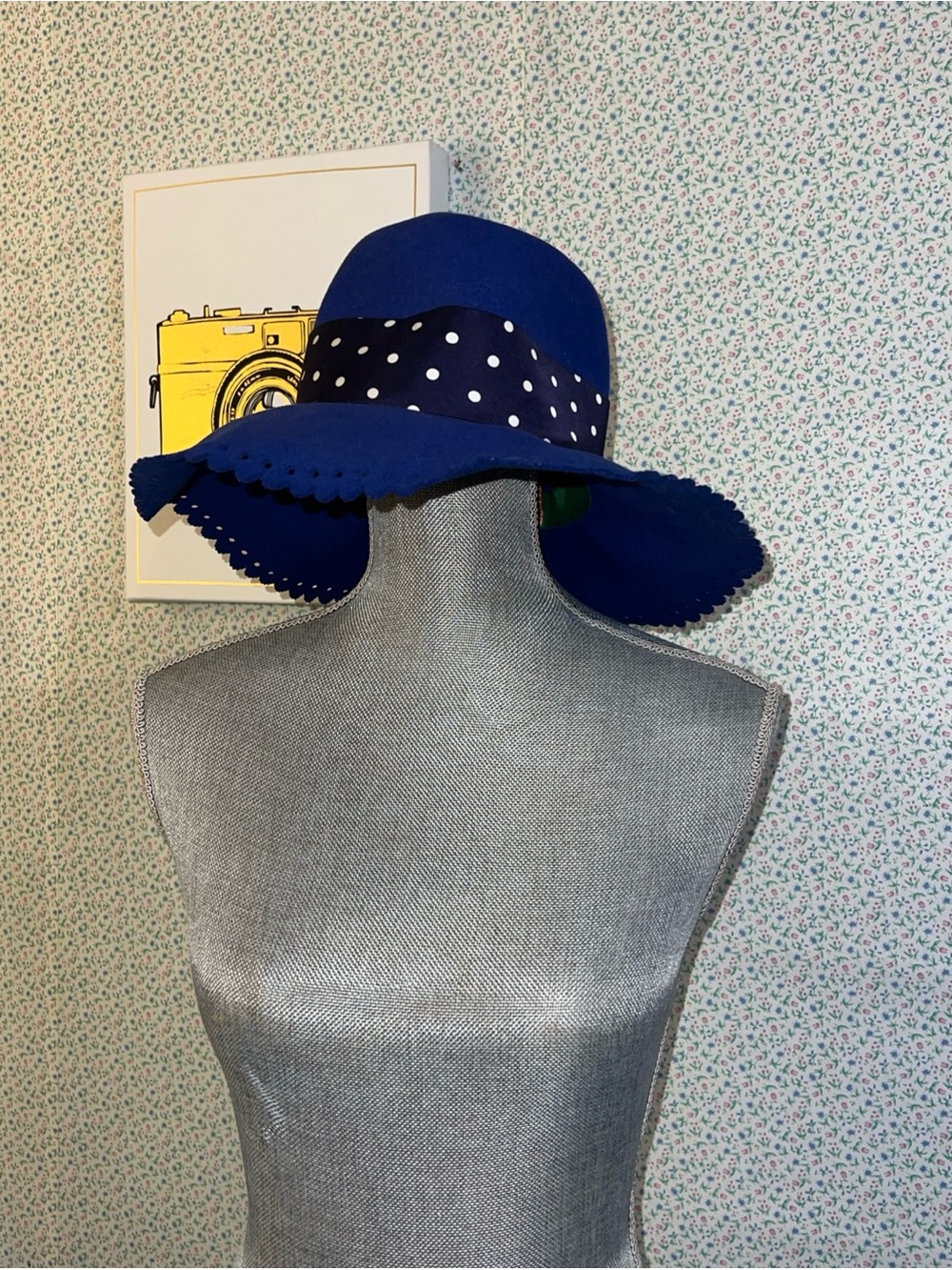 Mr John Classic Vintage Womens' Couture Cobolt Blue Wool Felt Scalloped Brim Hat